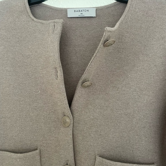 Aritzia notable cardigan XS Heather nomad taupe, NWT - Picture 3 of 5